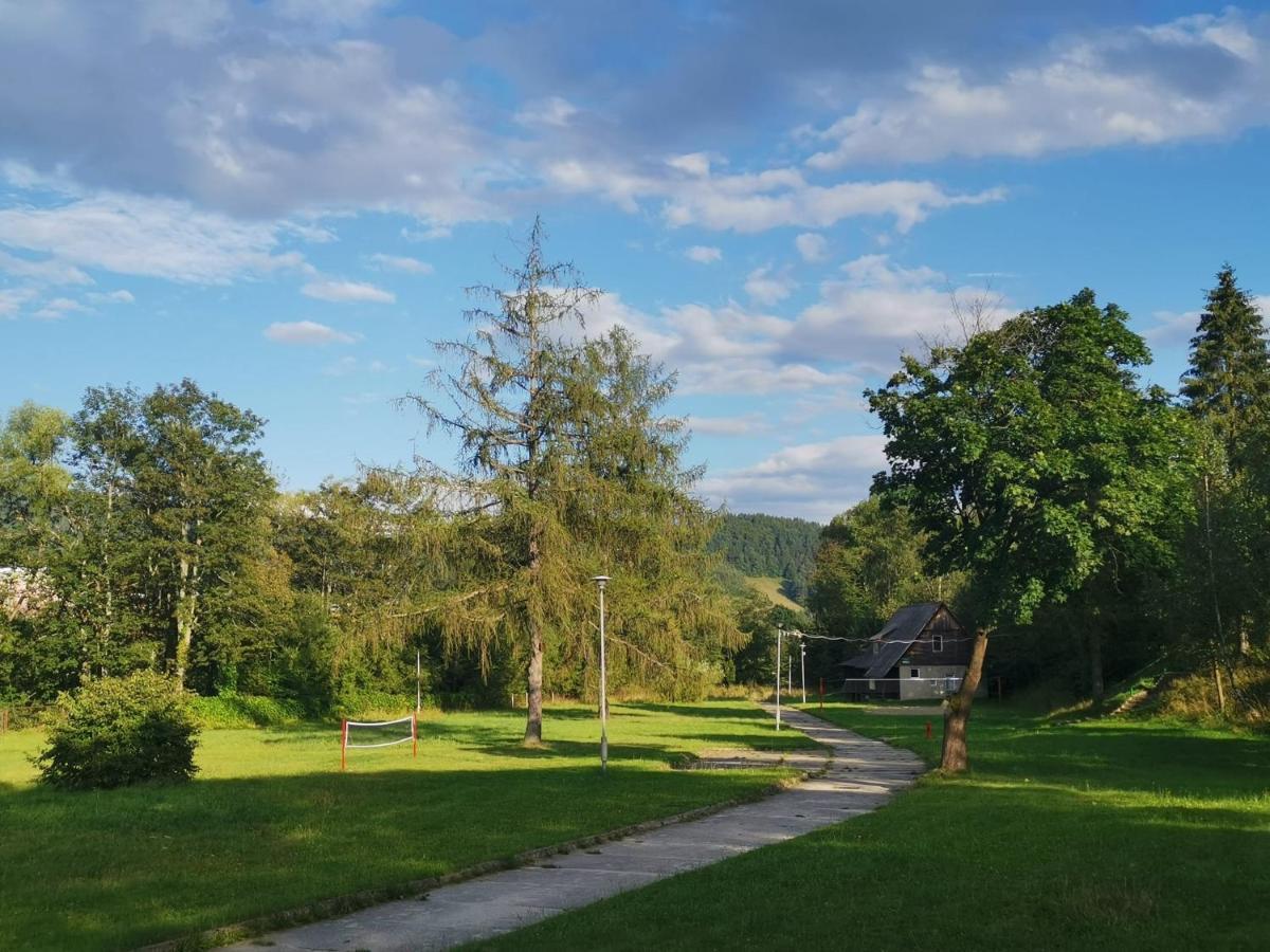 Hotel Osrodek Wypoczynkowy Gromada Krynica-Zdrój Esterno foto