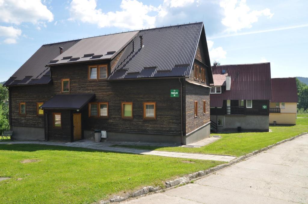 Hotel Osrodek Wypoczynkowy Gromada Krynica-Zdrój Esterno foto